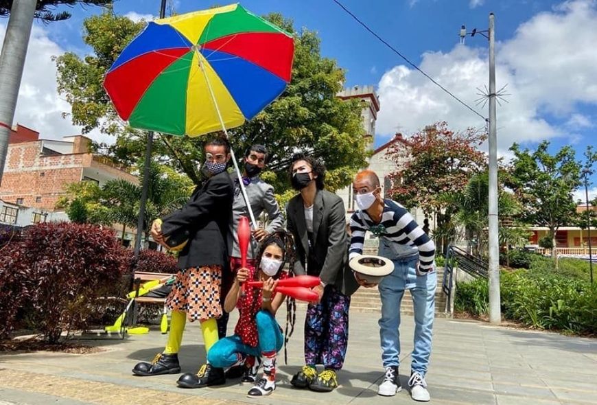 Colectivo artístico Sin Asko Producciones Laboratorio Circense