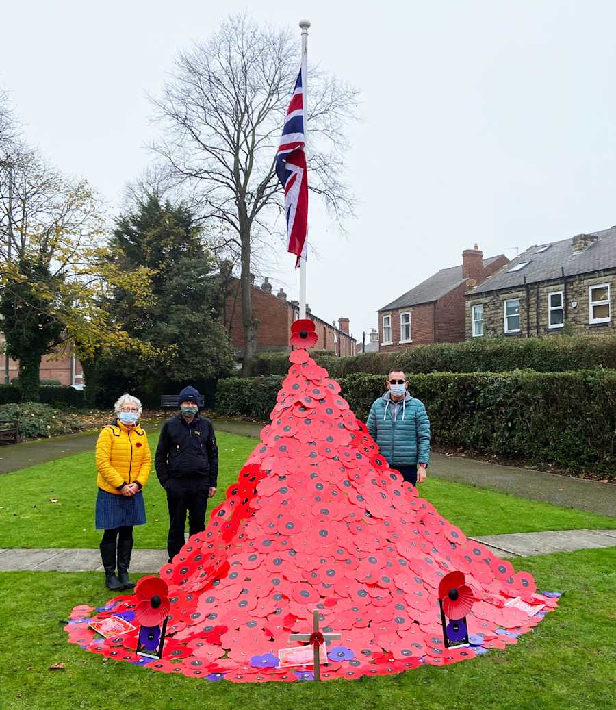 Anne and Malcolm Hudson with Cllr Darren Byford