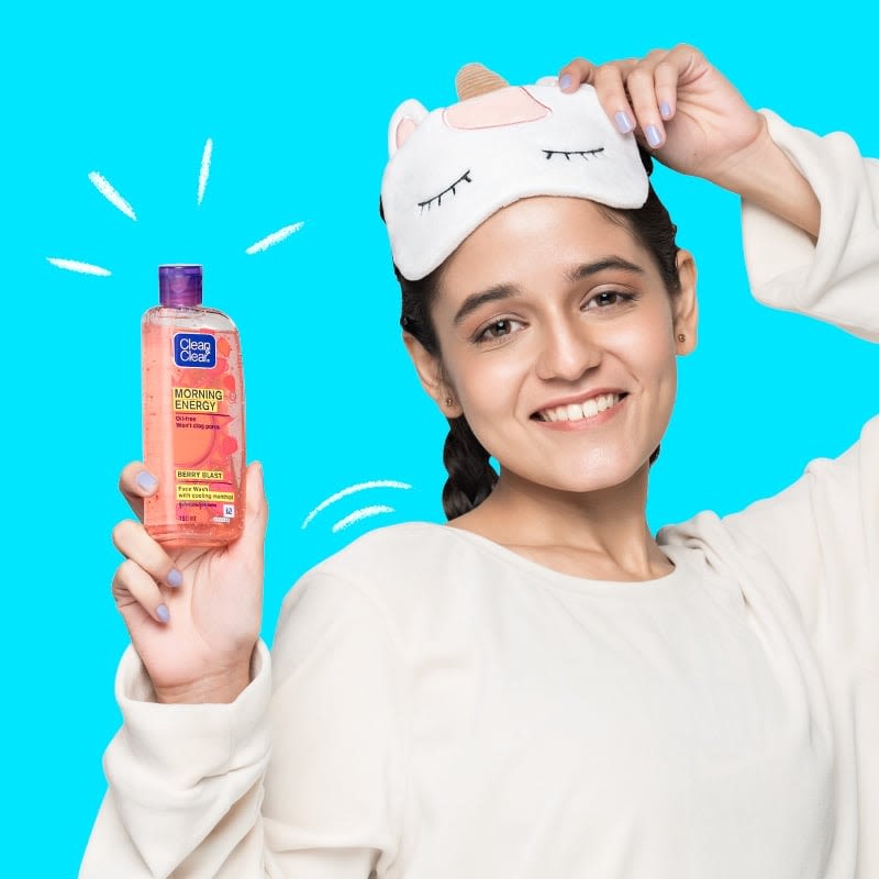 Clean & Clear® Morning Energy Berry Blast Face Wash - Image 4 - Clean & Clear - en-IN