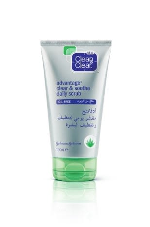 CLEAN & CLEAR® ADVANTAGE® Clear & Soothe Daily Scrub