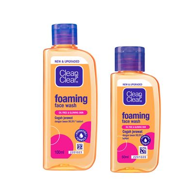 Clean & Clear® Foaming Face Wash - Image 2 - Clean & Clear - id-ID