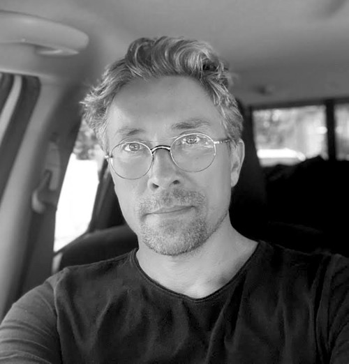Simon Devitt Headshot BW