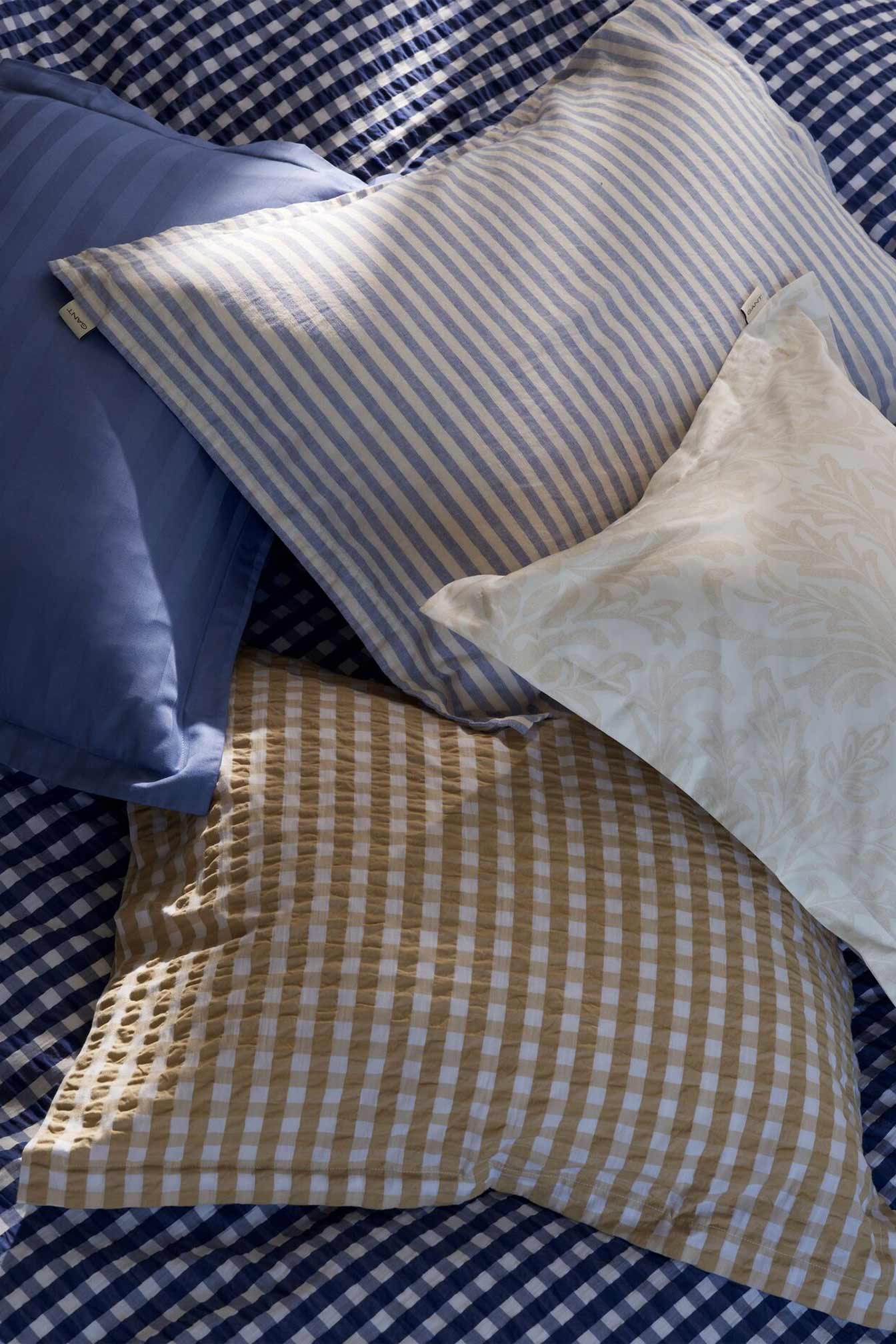 CLP-Home-H.Light-Bedroom-Image-Asset-JAN-DT/MBL