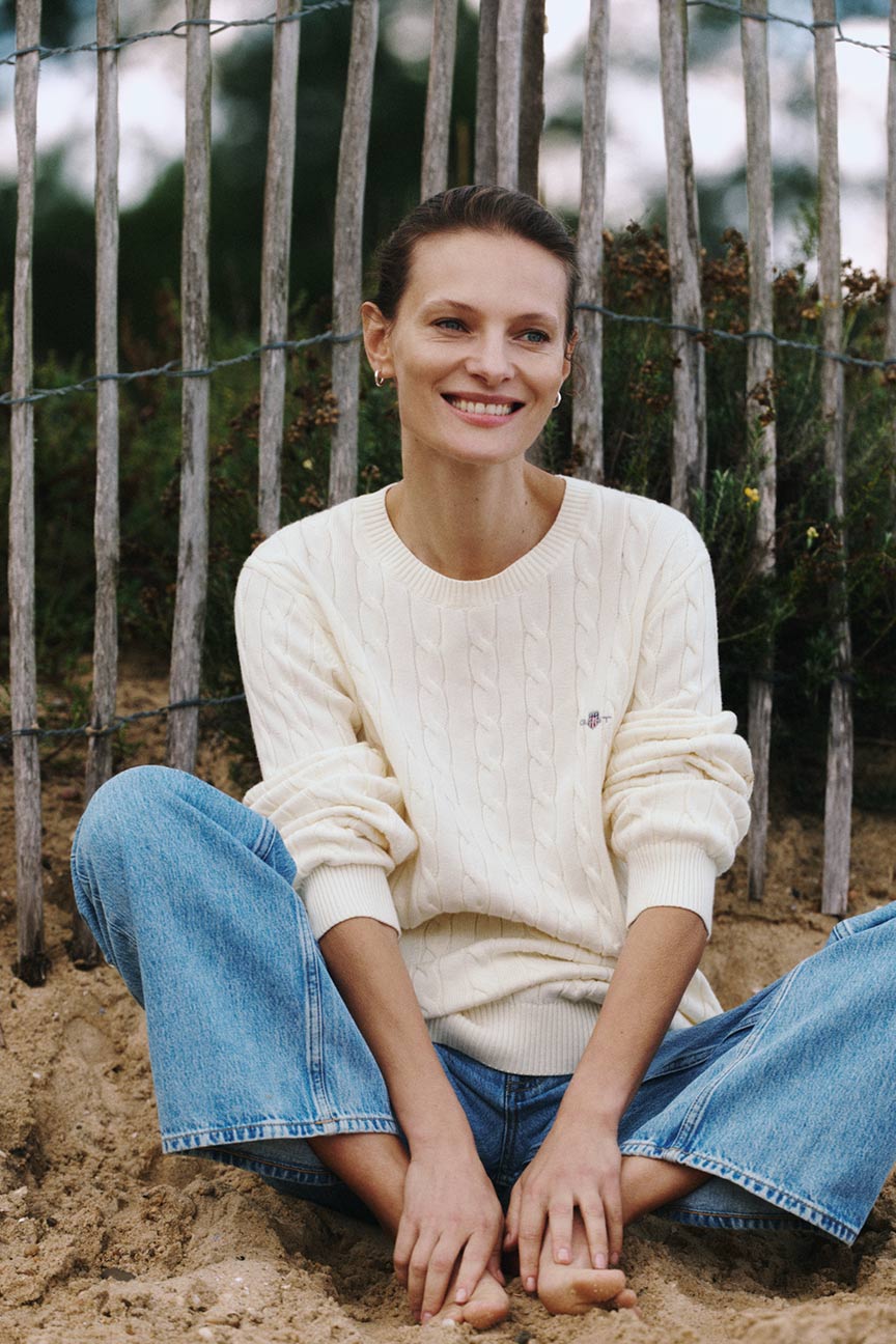 CLP-Women-H.Light-Knitwear-Image-Asset-JAN-DT/MBL