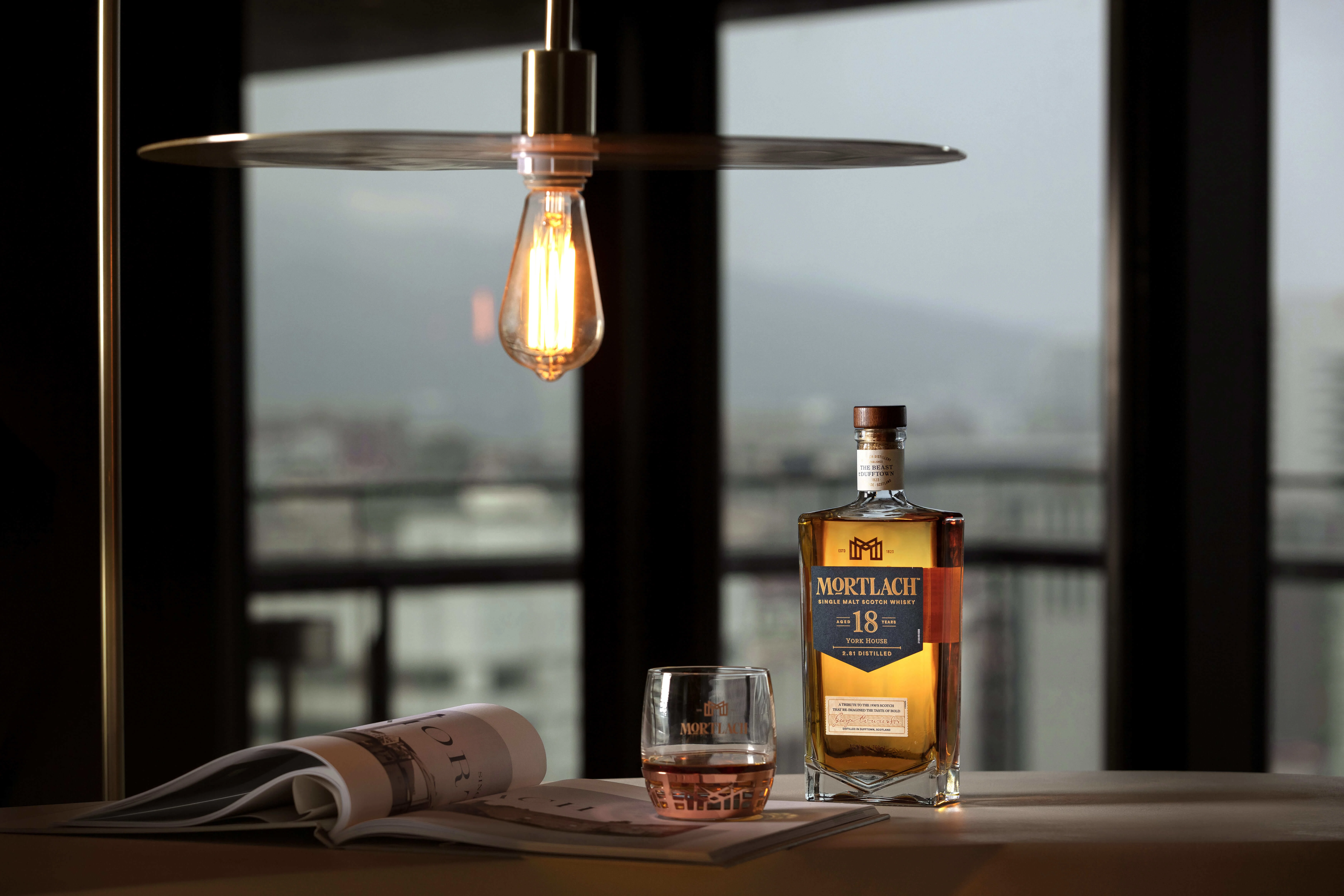 慕赫18年 x 夢幻地雞