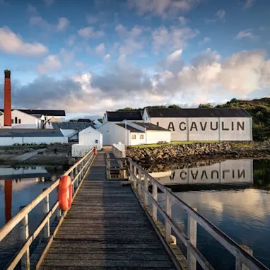 Lagavulin distillery linked image