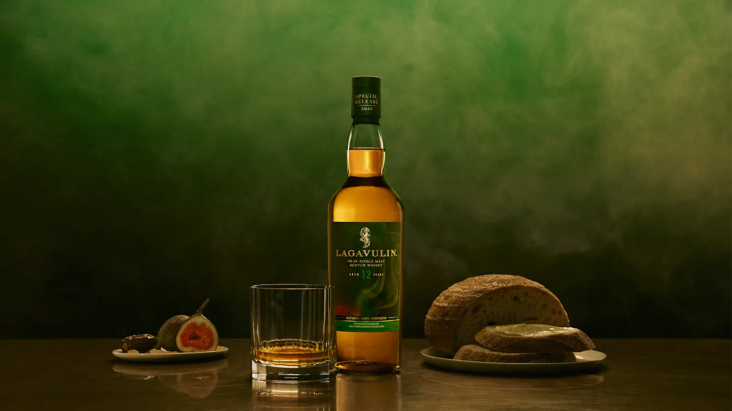 Lagavulin 12年 特別リリース 2022 Lagavulin 12 Year Old (2022) | WhiskyNotes review