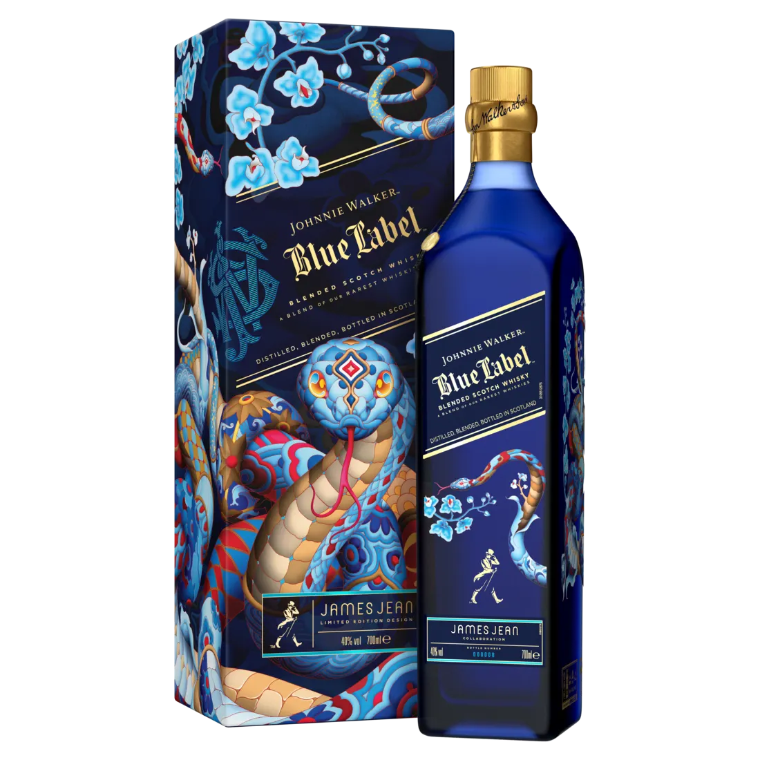 Een fles Johnnie Walker Blue Label uitgestald naast de decoratieve Lunar New Year geschenkdoos, met artwork van James Jean met bloem- en slangenmotieven.