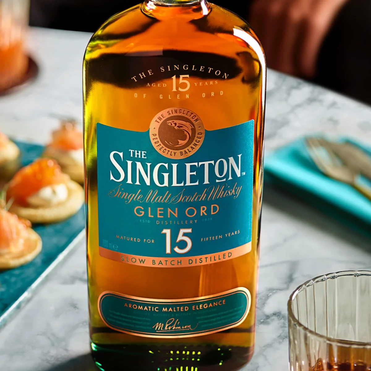 The Singleton of Glen Ord 15 Year Old Single Malt Scotch Whisky bottle zoomed in on the front label