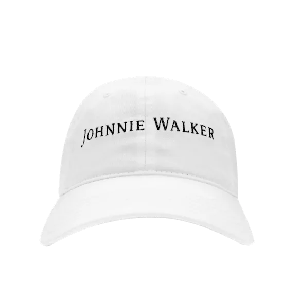Weiße Johnnie Walker Kappe mit Logo.