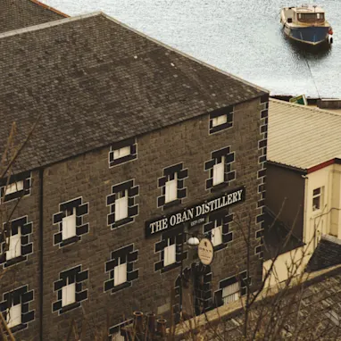 Oban distillery linked image