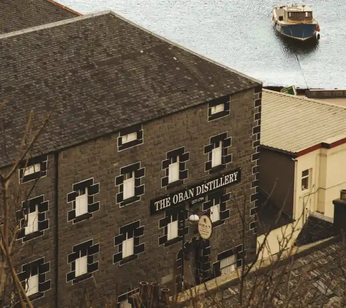 Oban distillery linked image