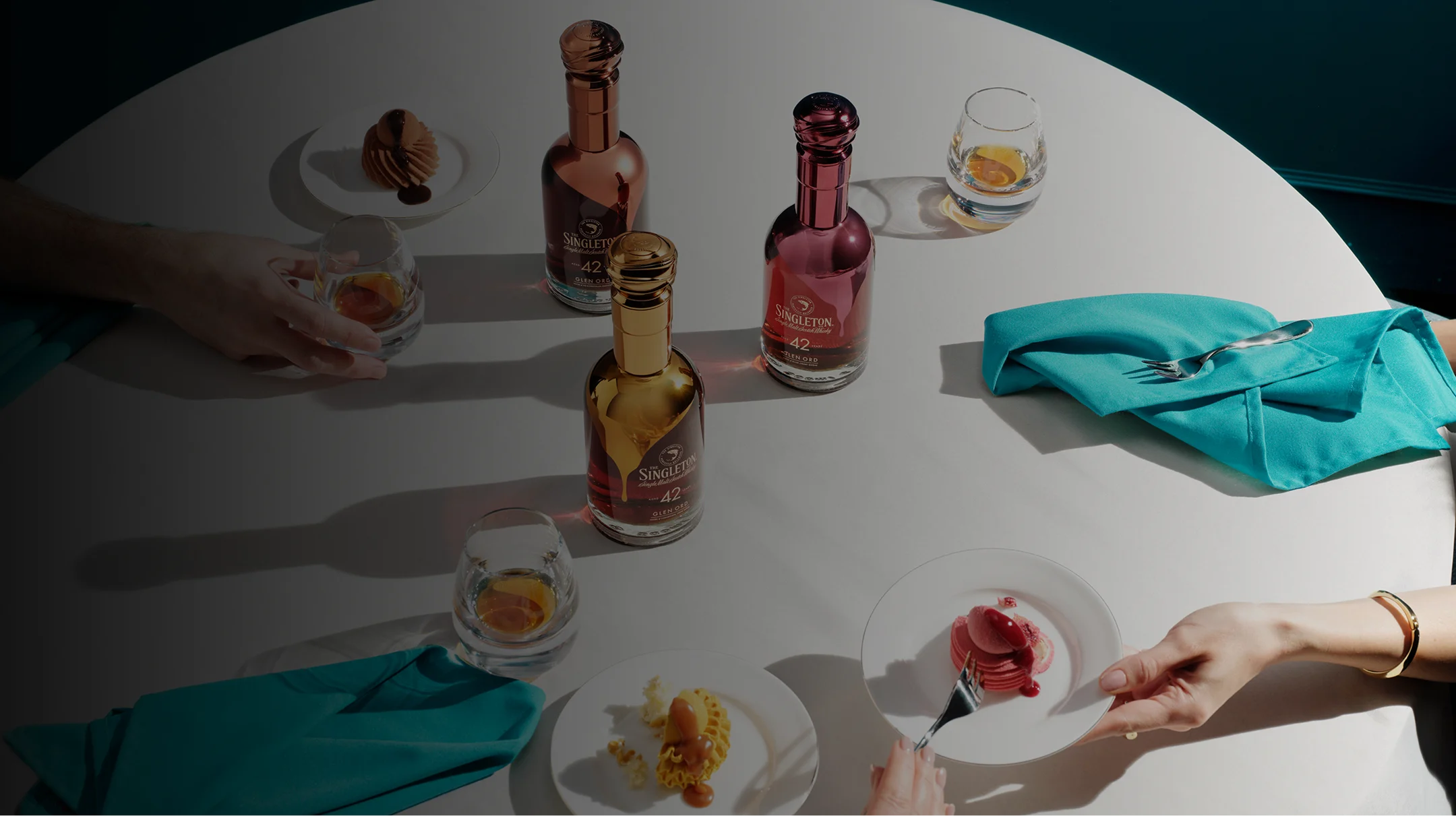 Singleton Gourmand afbeelding van drie whiskyflessen
