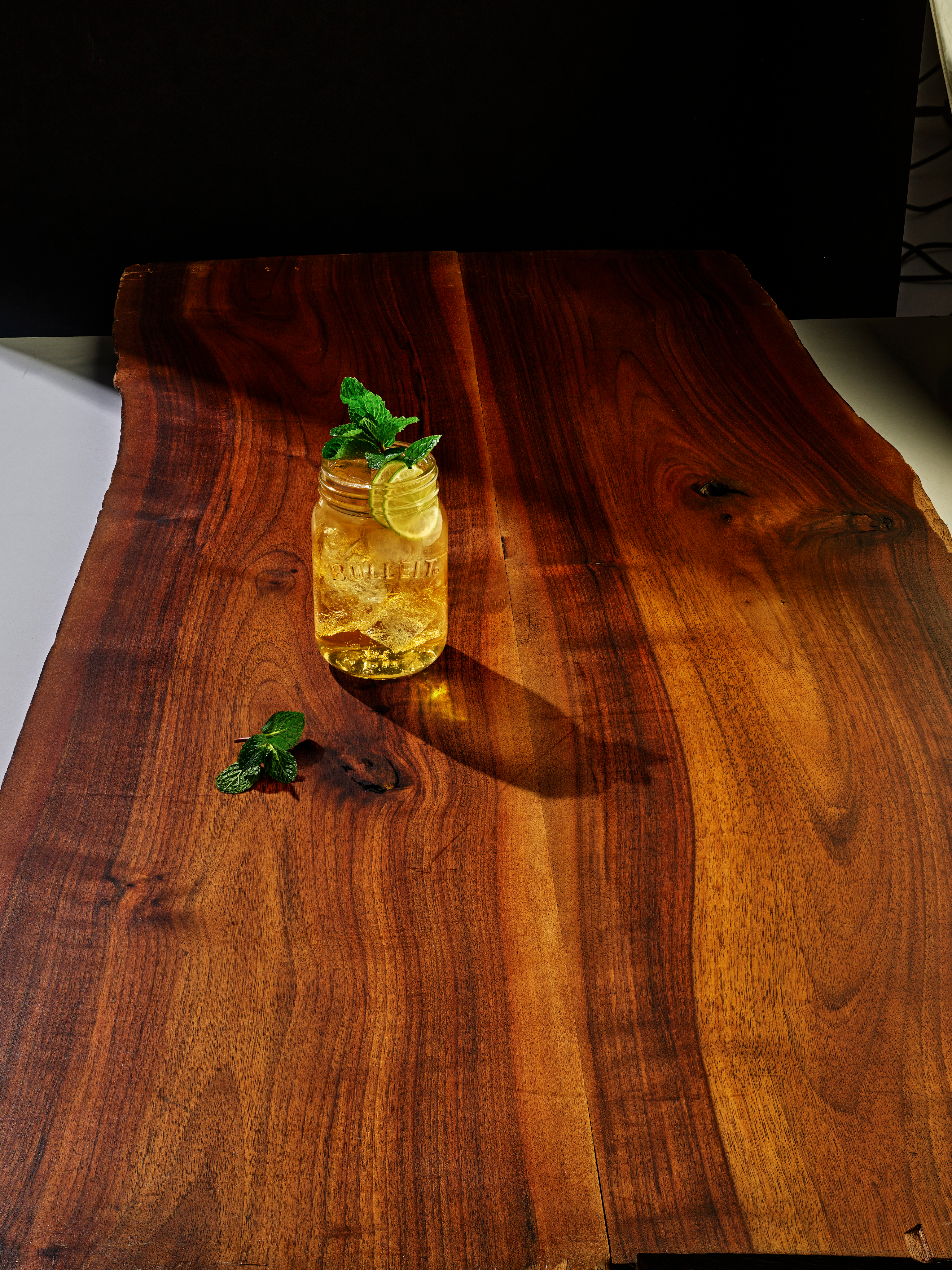 Kentucky Mule cocktail in a mason jar