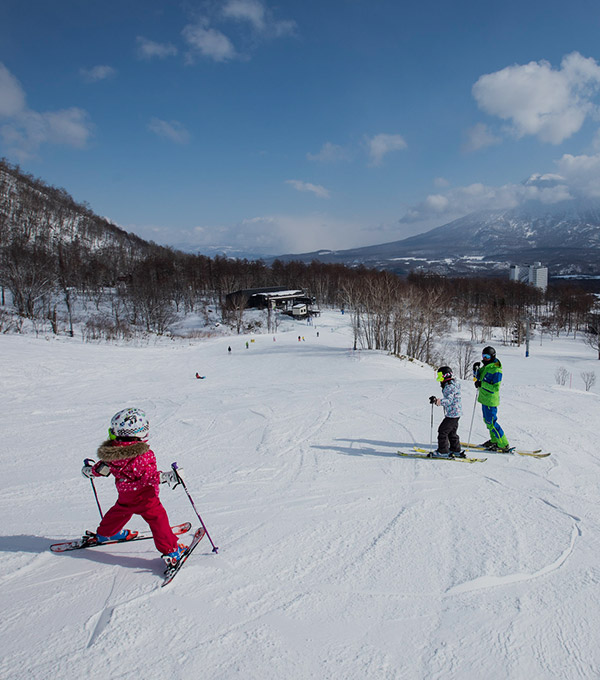 Ski jobs in Japan : Finding resort work for a winter season