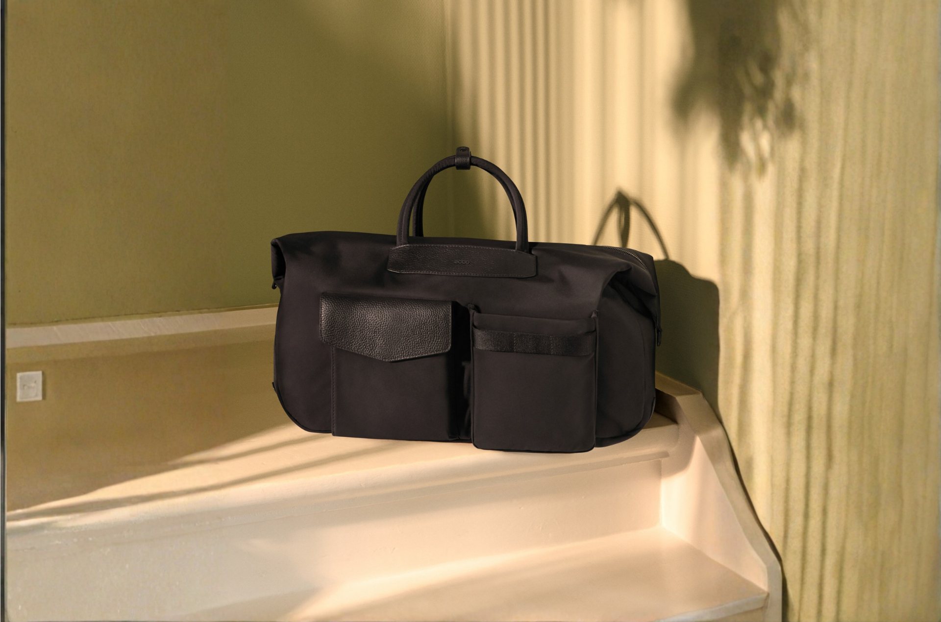 ECCO Takeaway Grooved レザークロスボディバッグ | ブルー