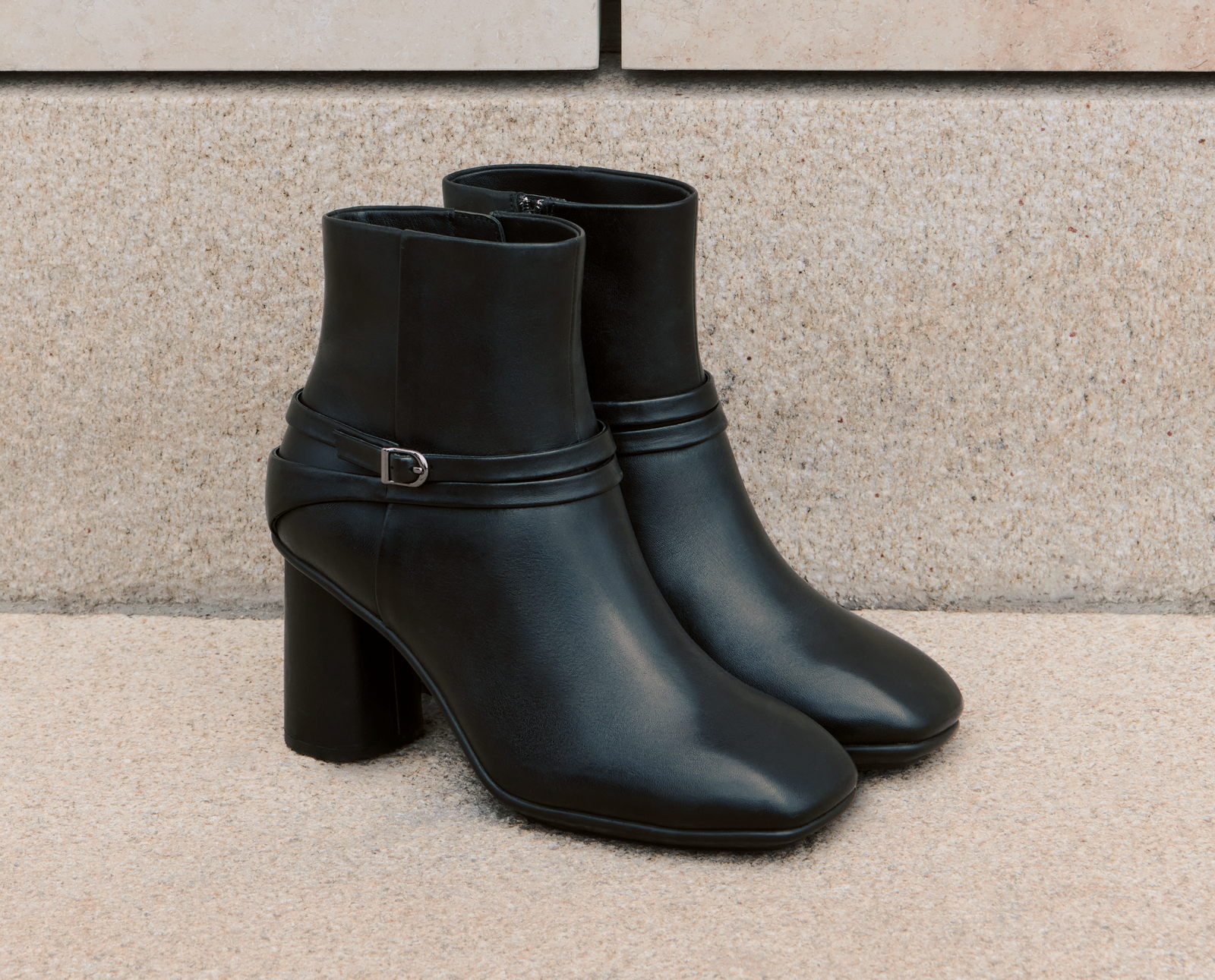 ECCO S-THREE BOA ブラック Amazon.com | ECCO Women's S-Three BOA Gore-TEX Waterproof