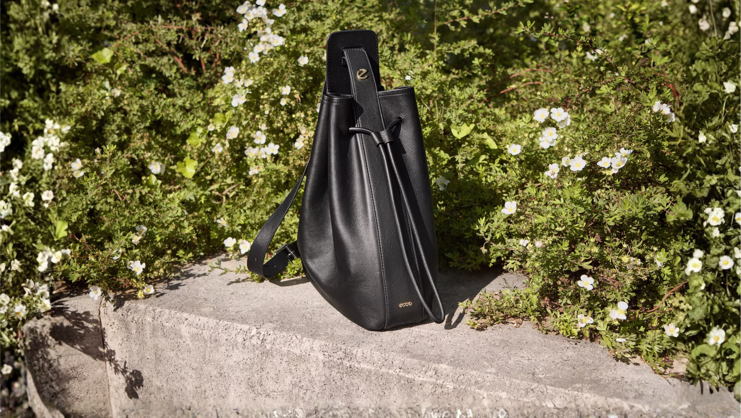 JP - Hero Slider - Bag - Desktop