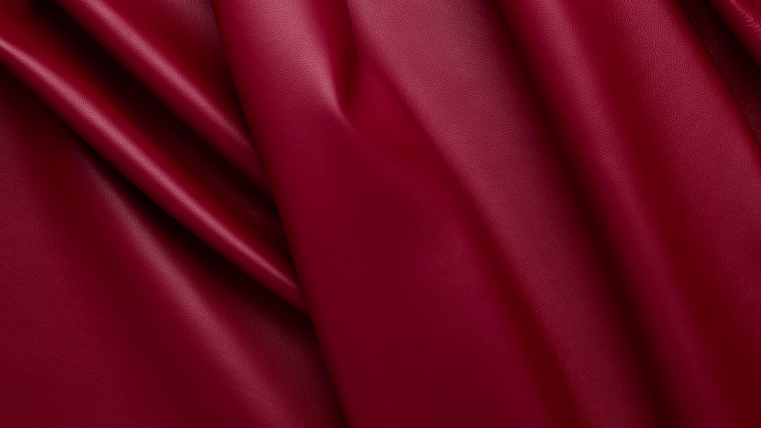 AU/NZ - HP Hero - 2026_06_24_hero_desktop_dark_red_leather