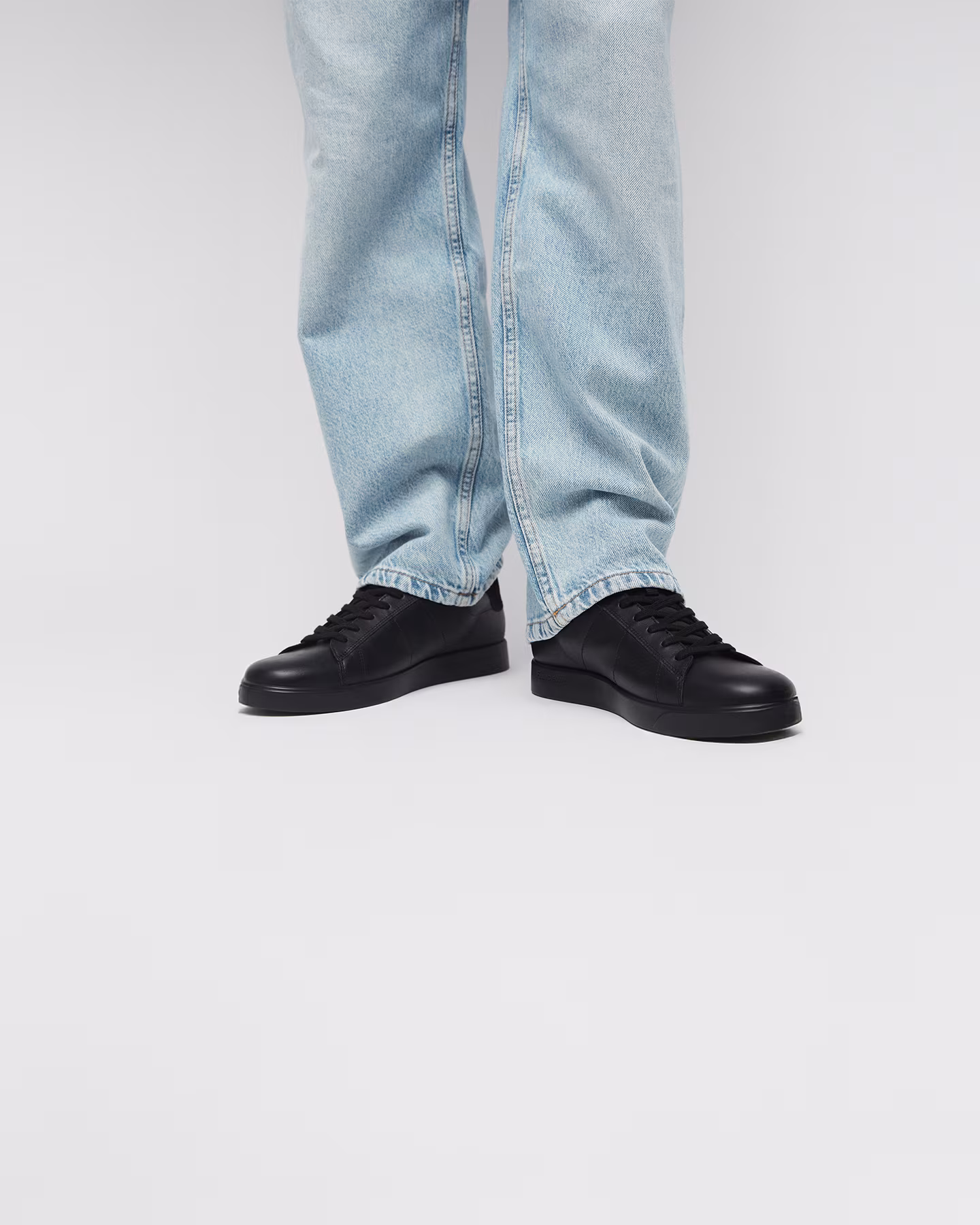 Shoehorn Jan 2026 Hero Banner Desktop