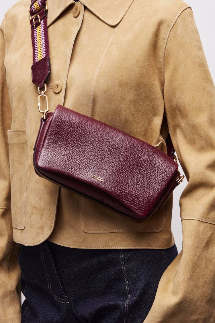 Image 123: Home - Hero - AW24 Rich Autumn Hues (Desktop)