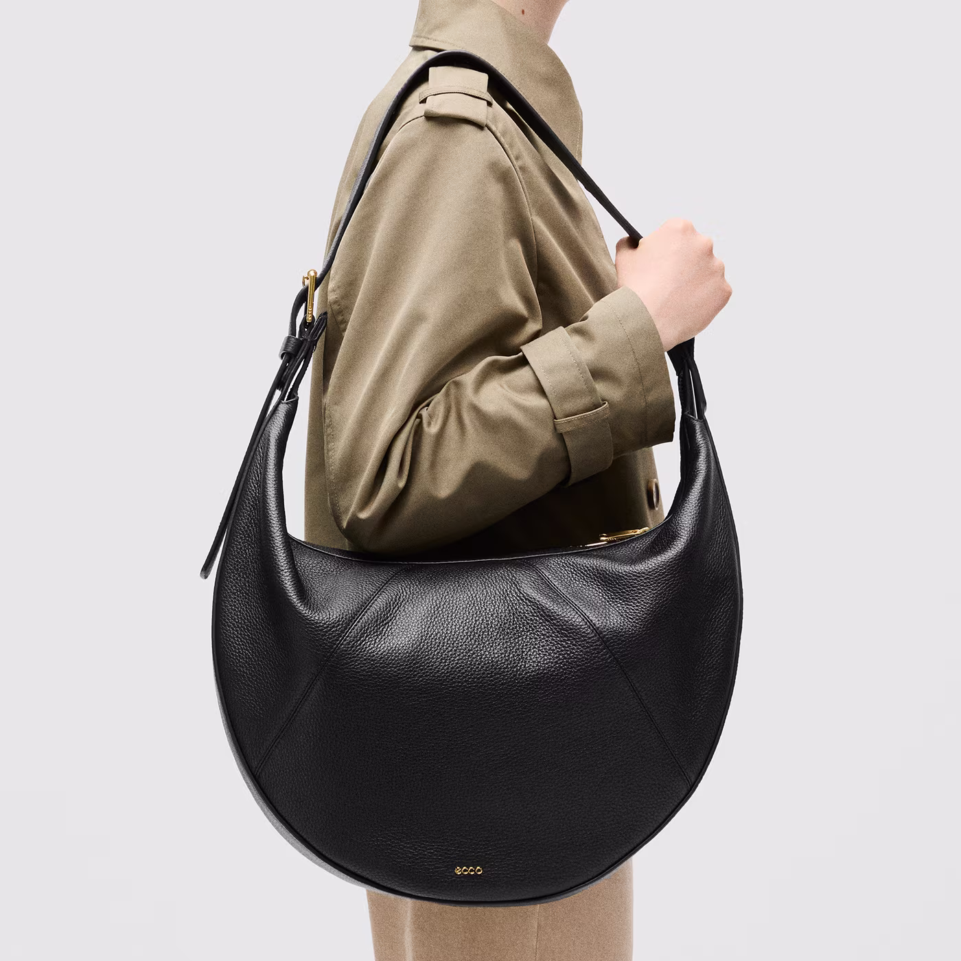 AU - HP Story - 2026_07_01_feature_bags_910830490000