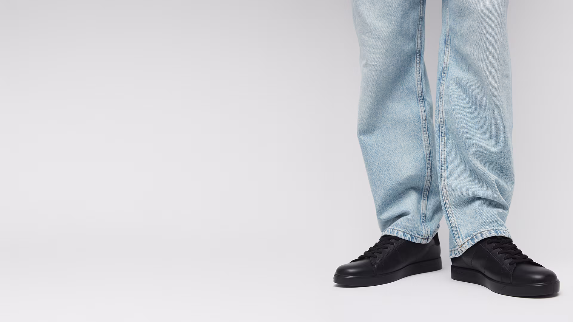 Shoehorn Jan 2026 Hero Banner Desktop