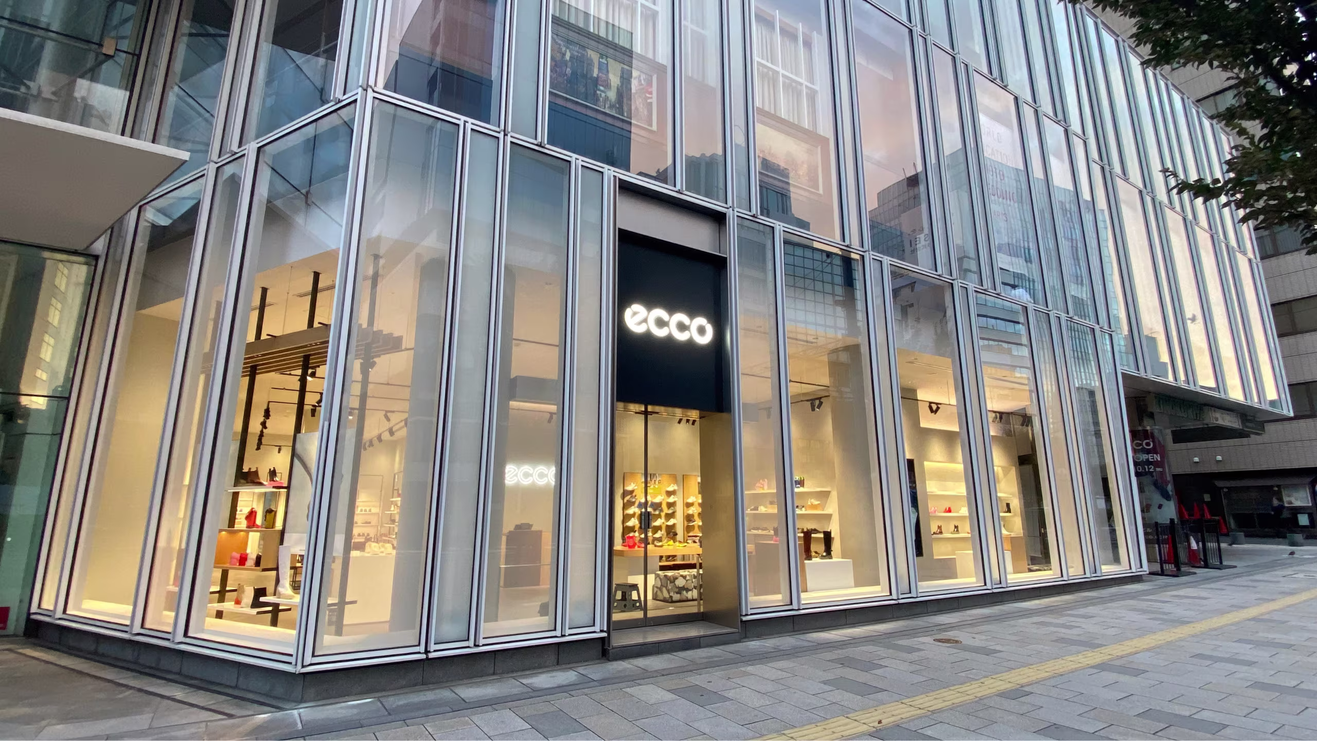 JP - Campaigns - Black - Friday - Shop - Desktop