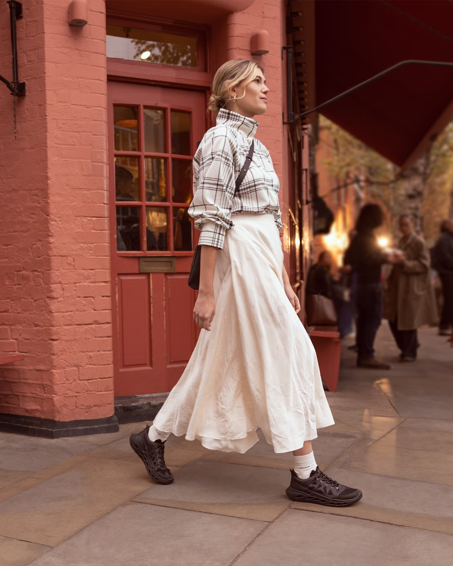 BIOM 1 V1 Grid Banner 1440x1800