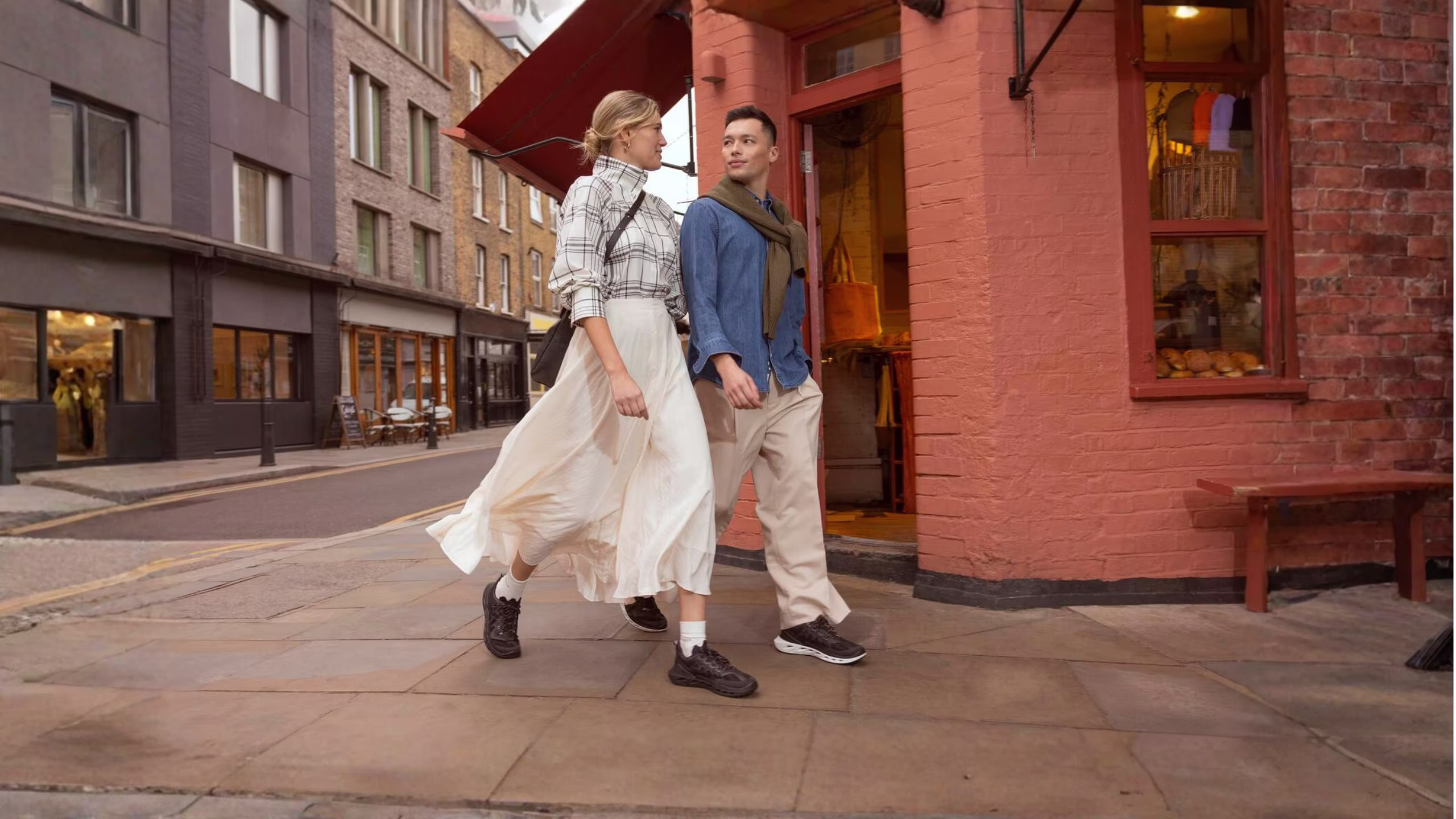 JP - Campaigns - Try on - Desktop