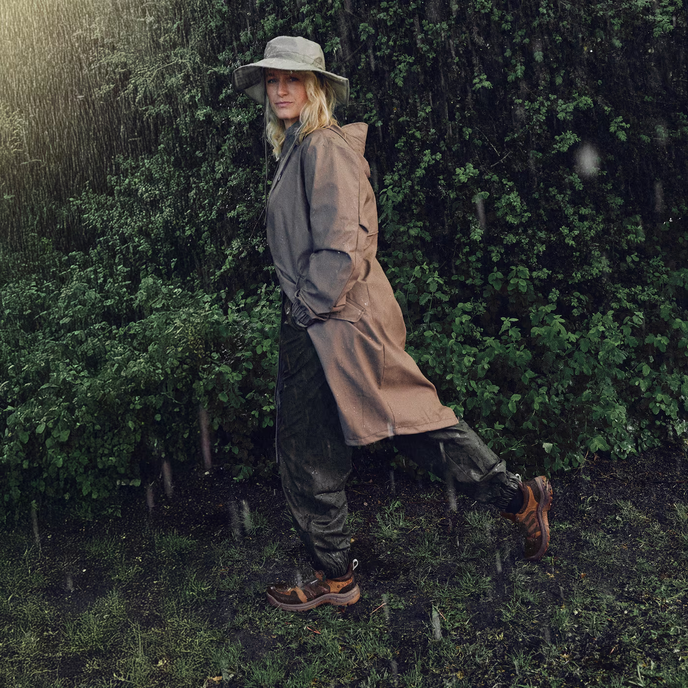 SGMY - Campaign - Grid - Waterproof & GORE-TEX (1)