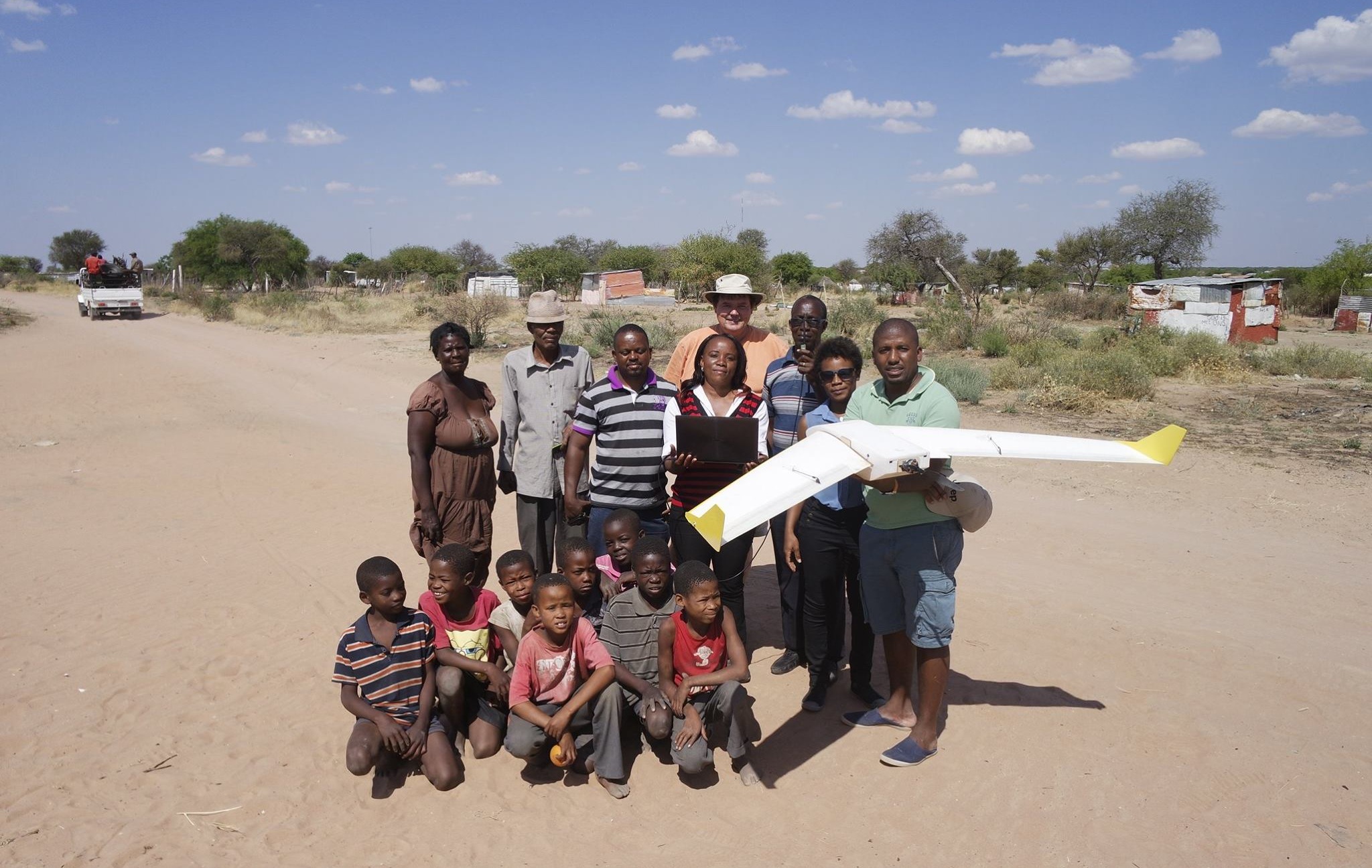 Drawing with UAV mapping in Namibia | Pix4D