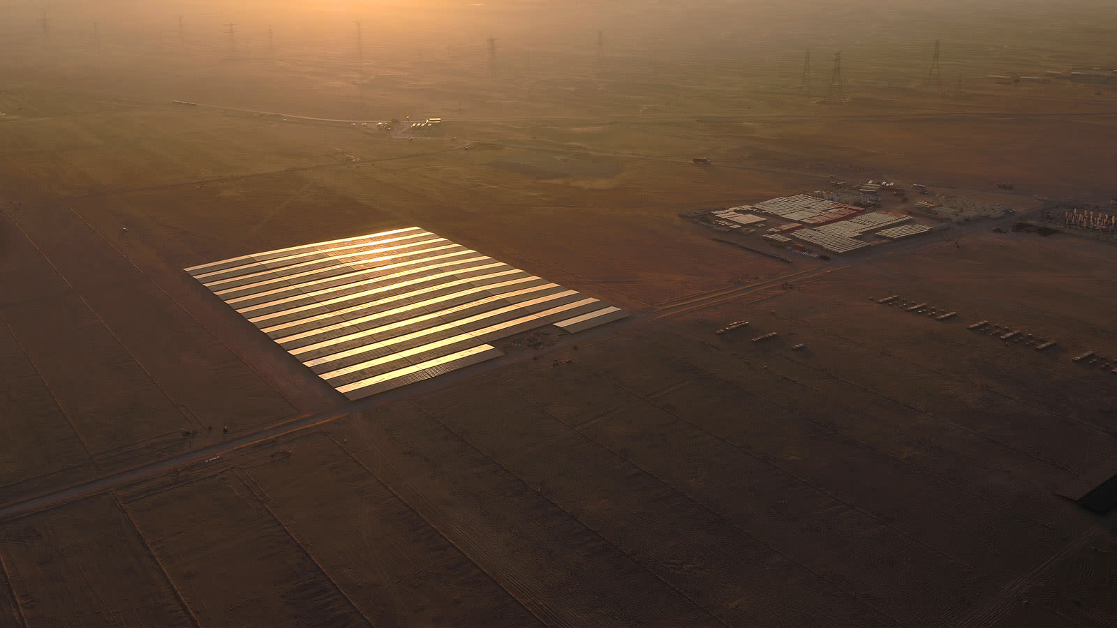 Saving weeks of work: surveying a solar park in the UAE | Pix4D