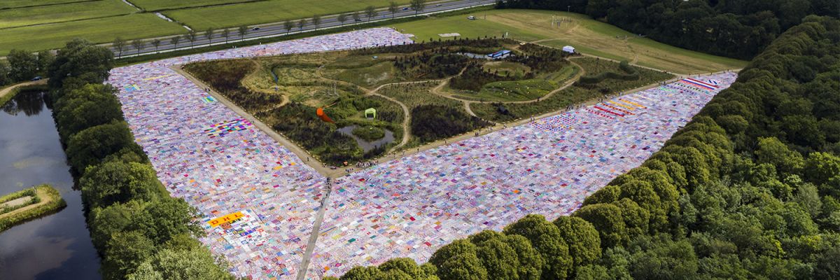 Aerial measurement of a record-breaking crochet blanket