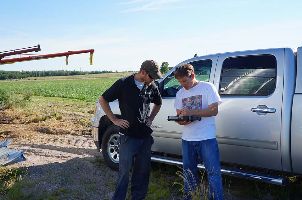 Team is calculating the needed fertilizer quantity