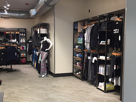 CountryClubPlaza_Retail_2448x3264