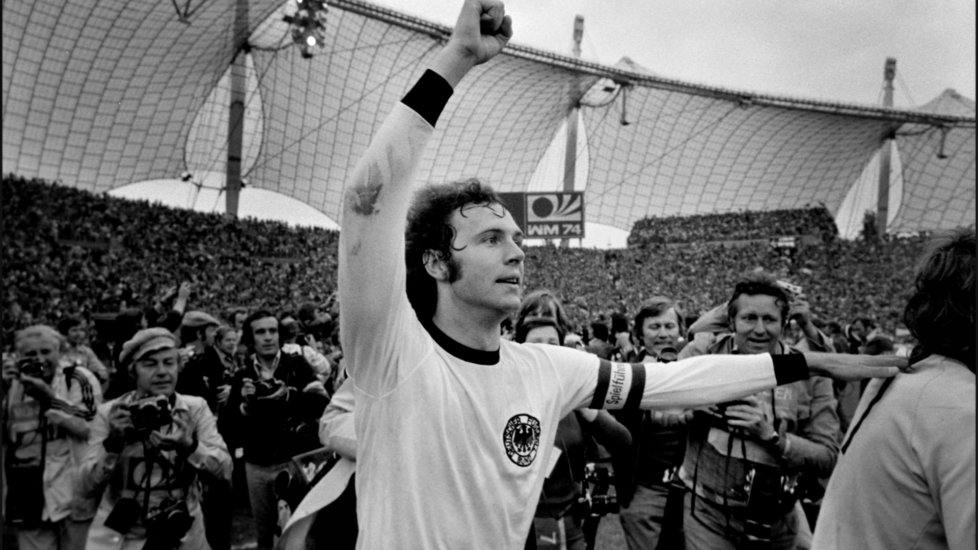 German Football Legend Franz Beckenbauer Dies Aged 78 - Latest From ITV ...