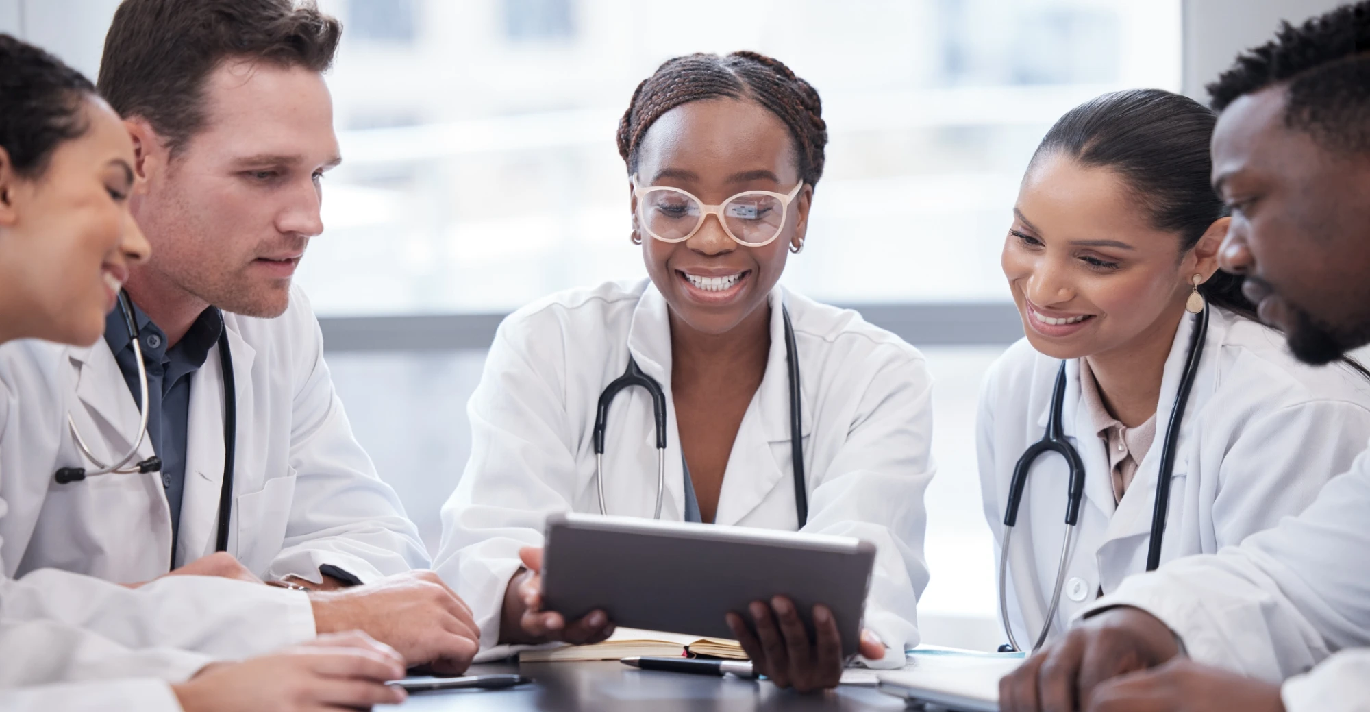 43437 - Medical Schools Curated Hub - Hero