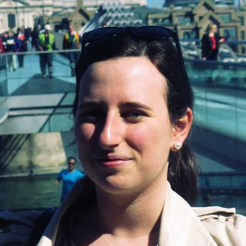 Lobke Bouveroux headshot