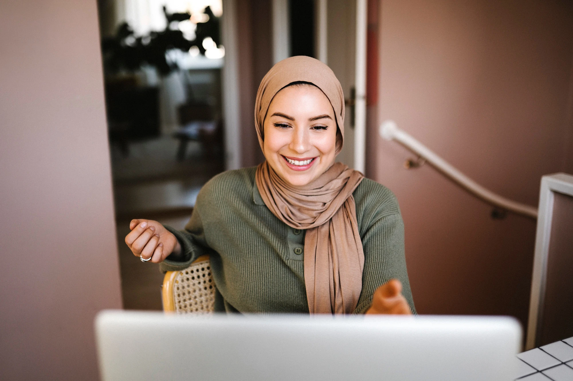Women looking at laptop