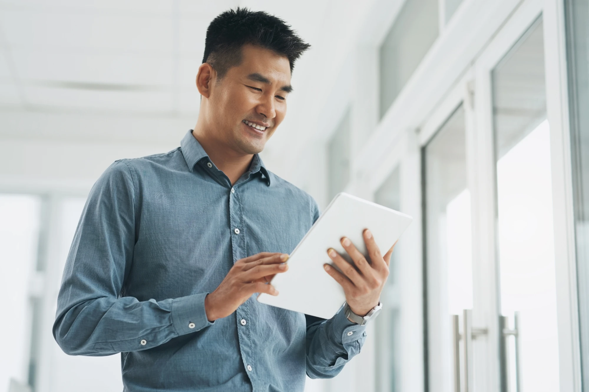 CFFP - man on tablet