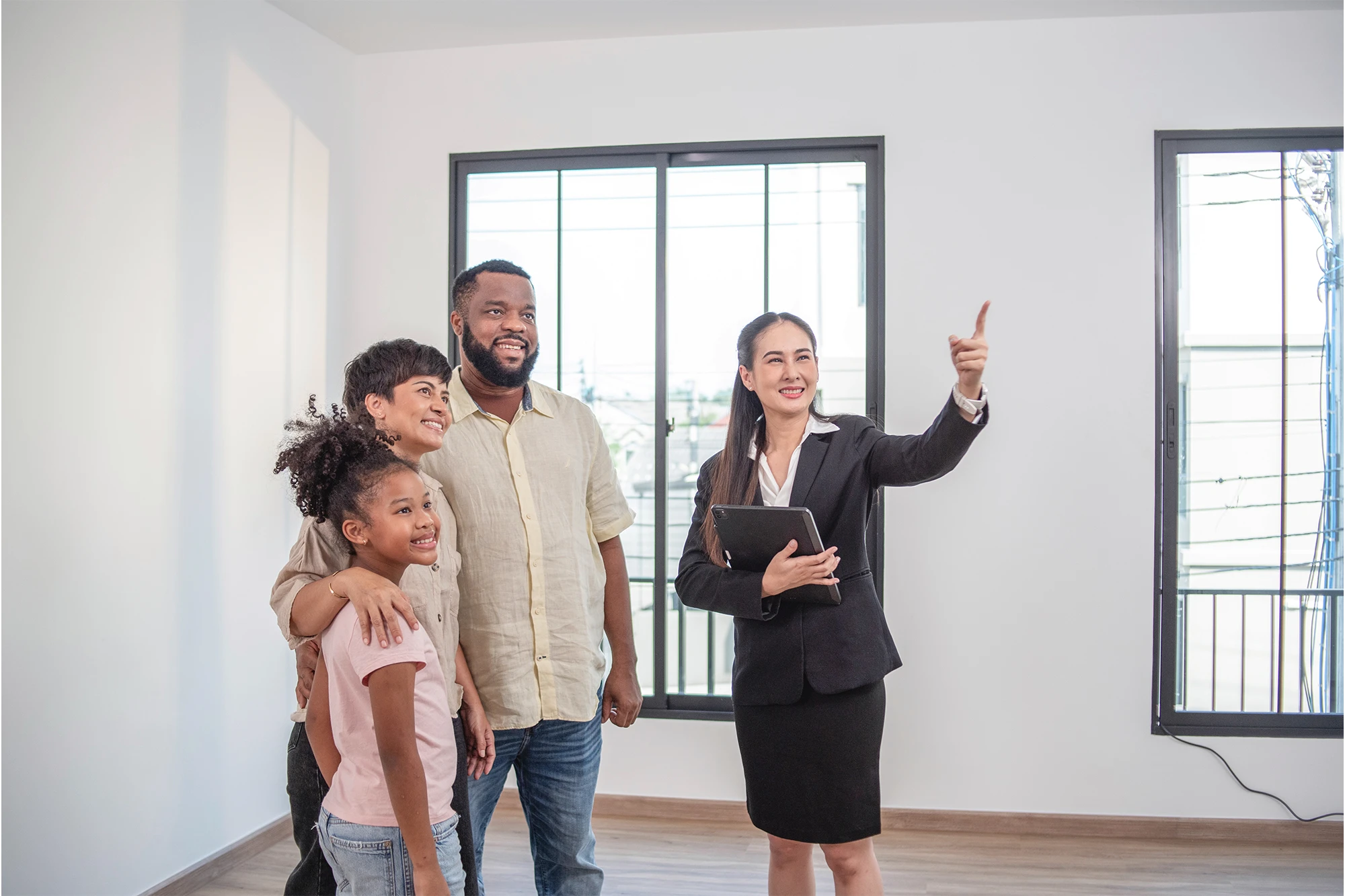 dearborn - realtor showing family home