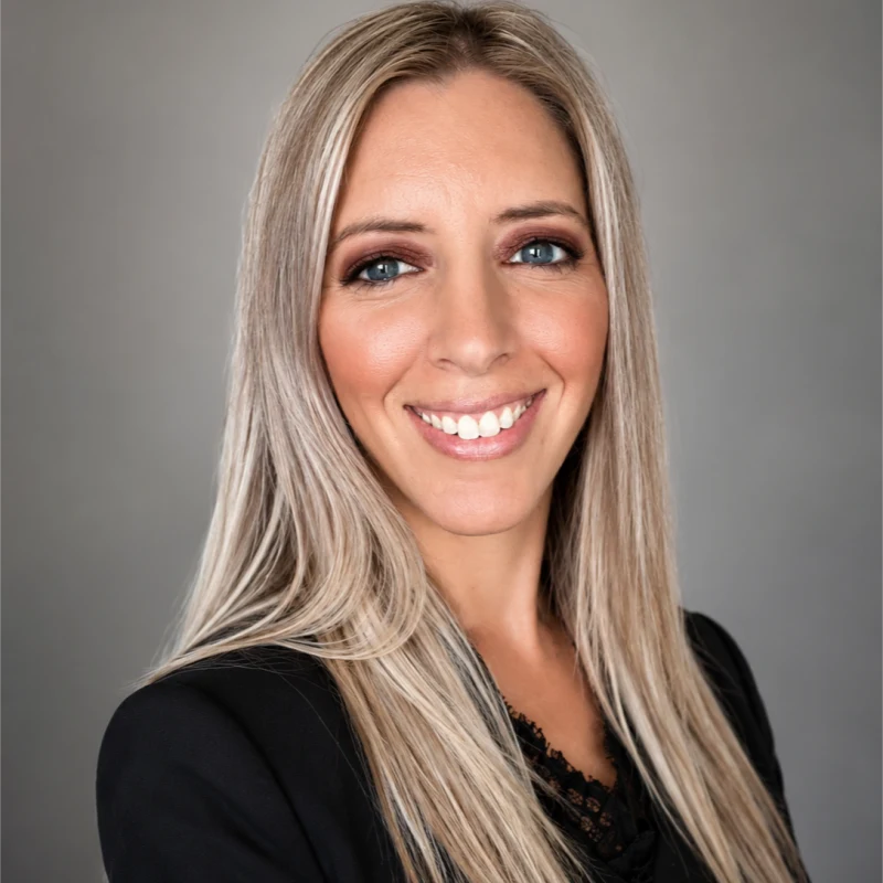 Headshot Andrea Houser