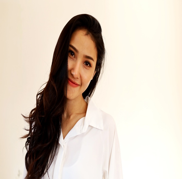 Get Long Lasting Smooth & Fragrant Hair - Rejoice