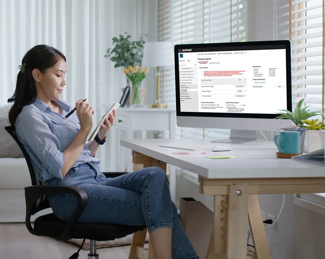 hr using payroll software