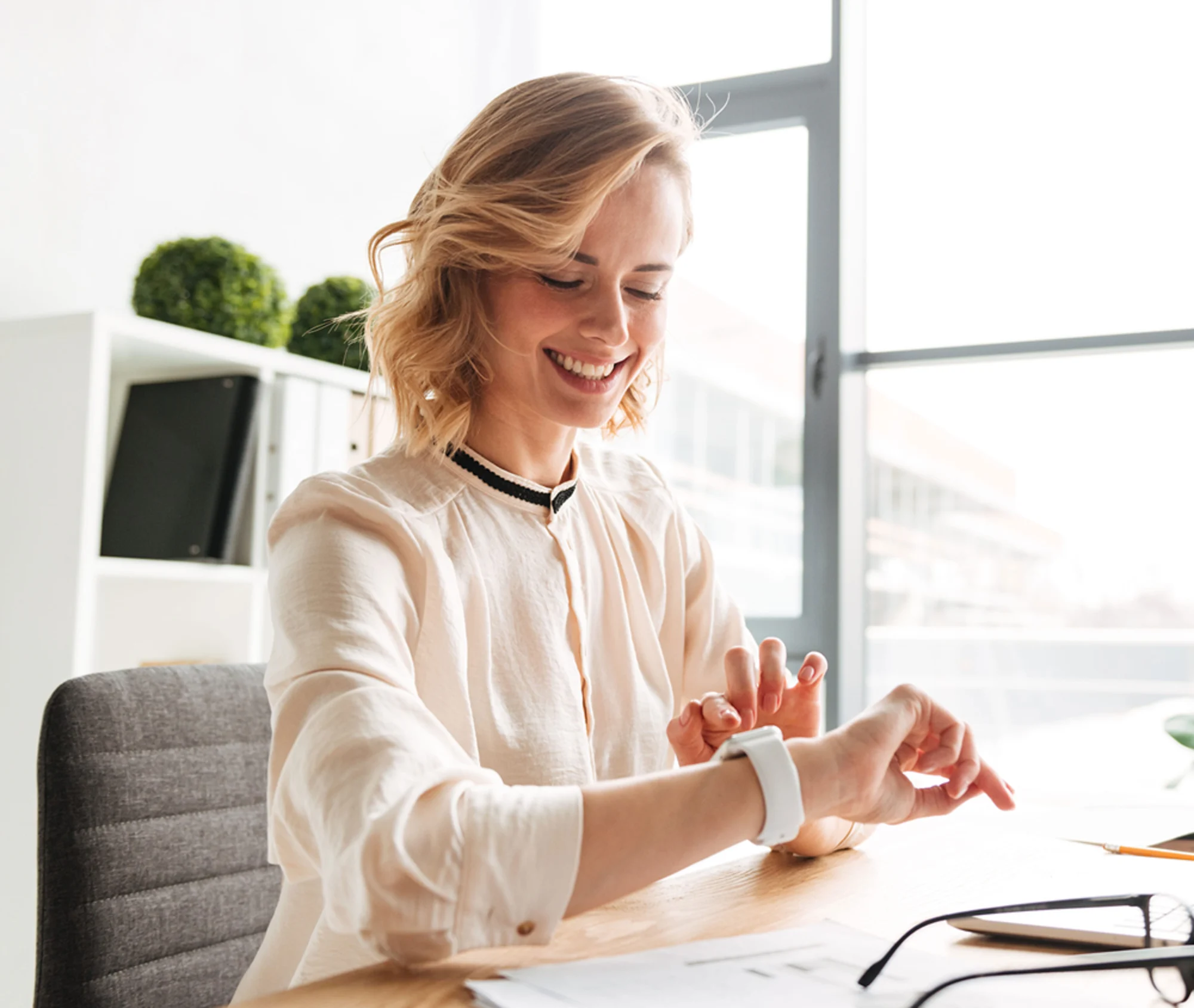 hr professional checking her schedule