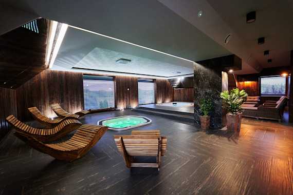 Apartament hotelowy z jacuzzi w Gościńcu pod Strzechą Apartament hotelowy z jacuzzi w Gościńcu pod Strzechą