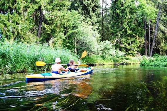 Spływ kajakiem przez Suwałki w Gościńcu pod Strzechą Spływ kajakiem przez Suwałki w Gościńcu pod Strzechą