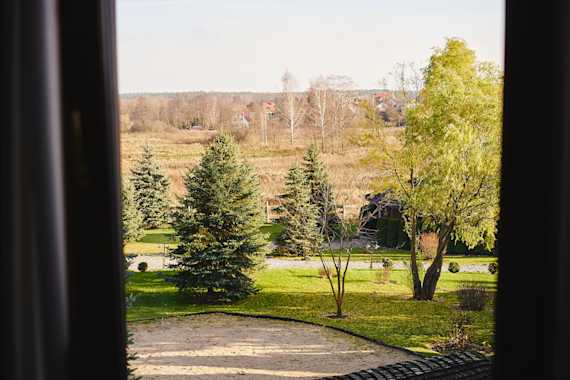 Lasy i jeziora znajdujace się przy hotelu Lasy i jeziora znajdujace się przy hotelu