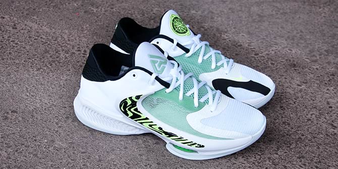 新品 ZOOM FREAK4 33cm kickz-performance-review-zoom-
